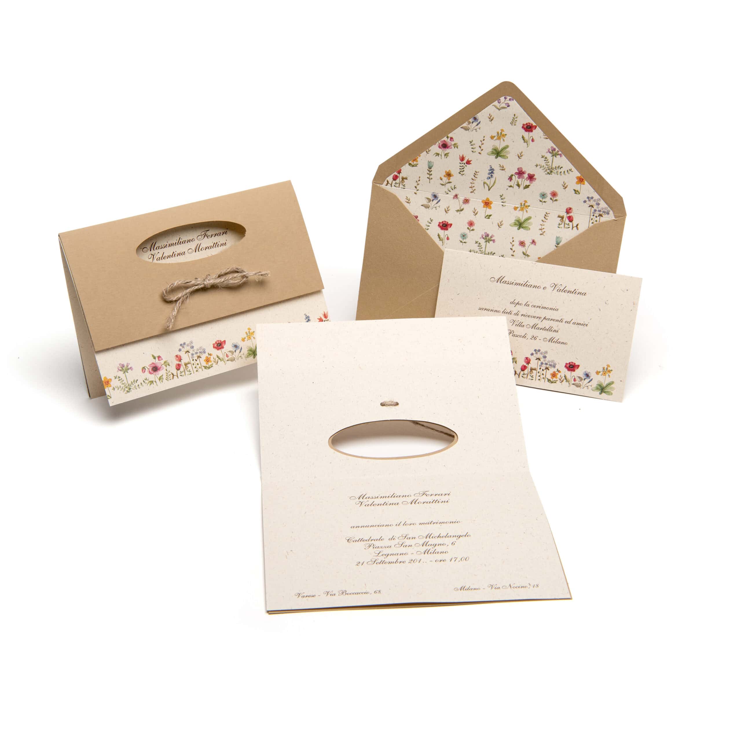 Partecipazione Campo Fiorito Partecipazione con disegno di fiori e color beige